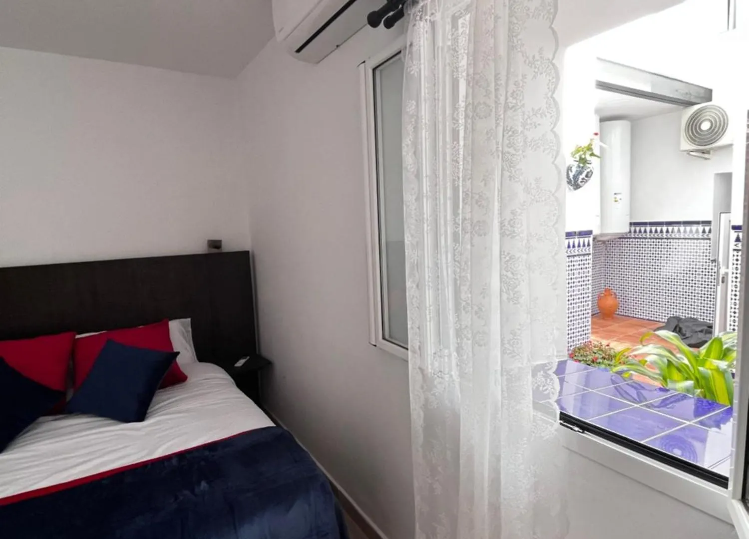 Shanti'S Andalusian Room Malaga