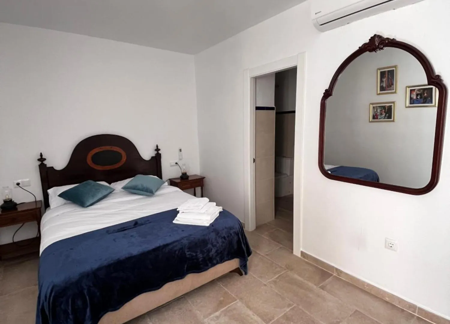 Shanti'S Andalusian Room Malaga 0*,